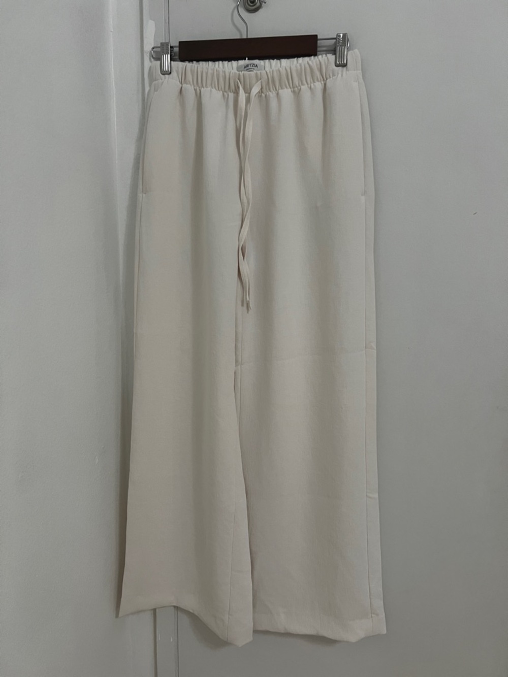 Aritzia Wilfred The Lodge Pants - Crepette - Light Birch - Size Small - Picture 2 of 5